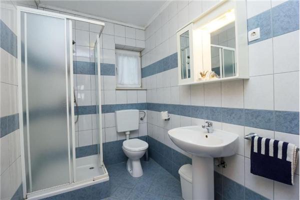 Apartment A1, for 6 persons