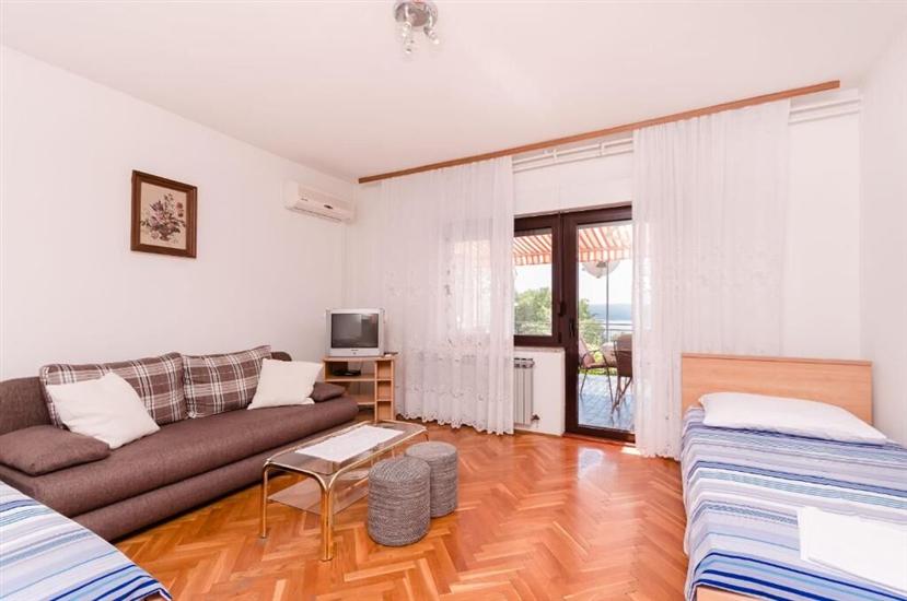 Apartment A1, for 6 persons