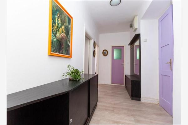 Apartment A1, for 6 persons