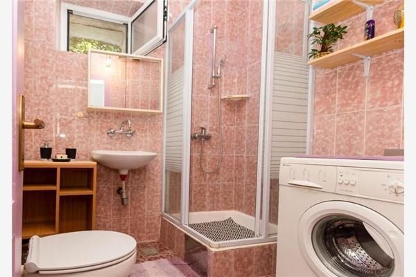 Apartment A1, for 6 persons