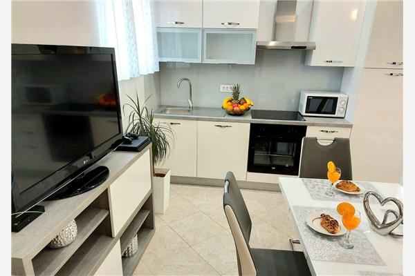 Apartment A2, for 4 persons