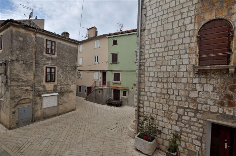 Room S4, for 2 persons