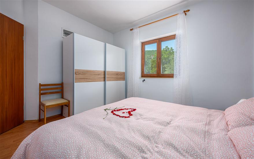 Apartment A4, for 5 persons