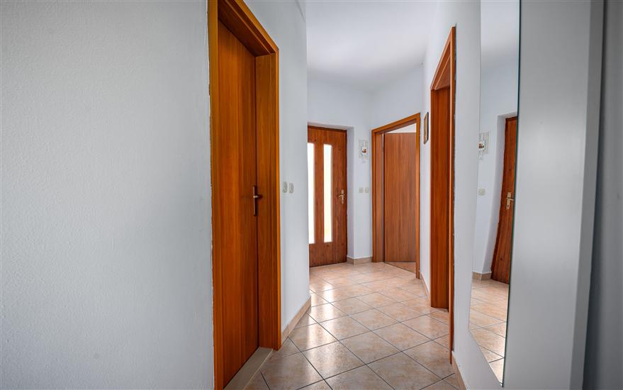 Apartment A4, for 5 persons