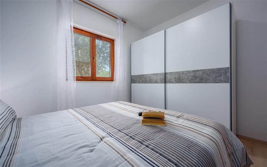 Apartment A5, for 5 persons