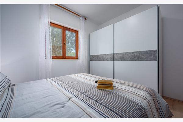 Apartment A5, for 5 persons