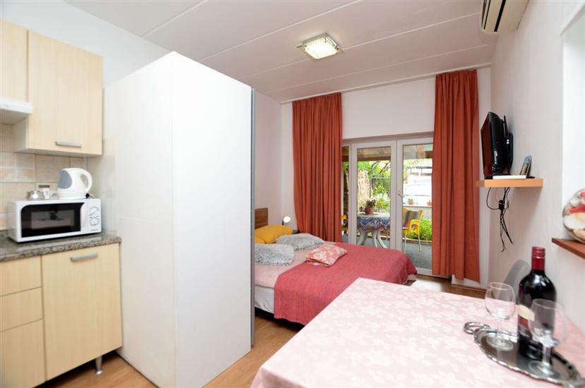 Apartment A1, for 2 persons