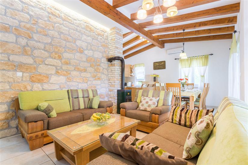 House K1, for 10 persons