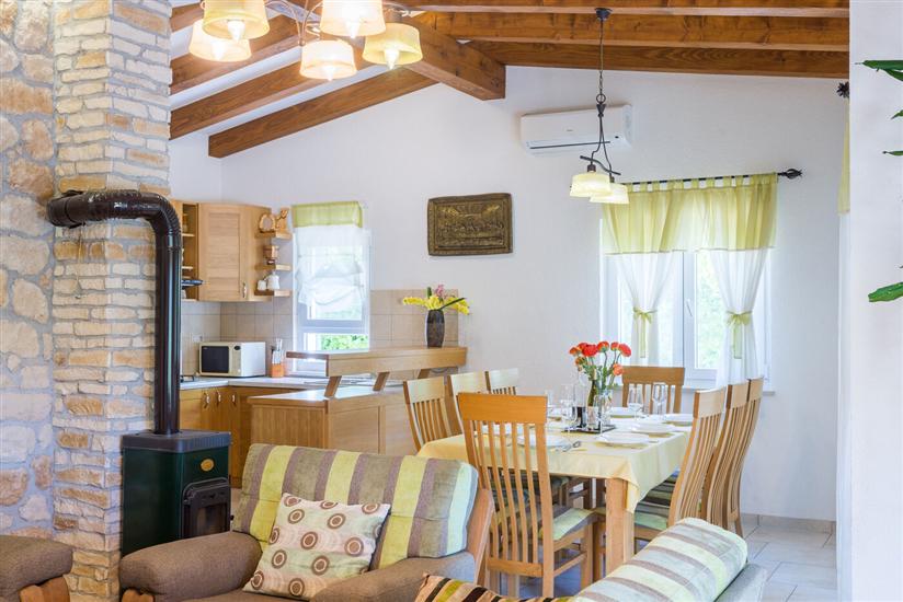 House K1, for 10 persons