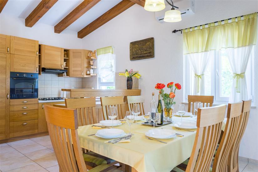 House K1, for 10 persons