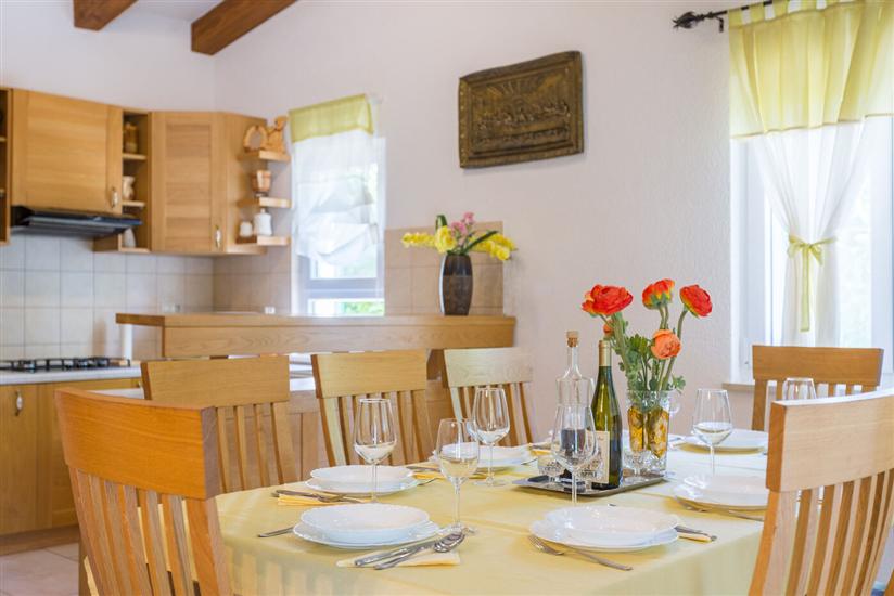 House K1, for 10 persons