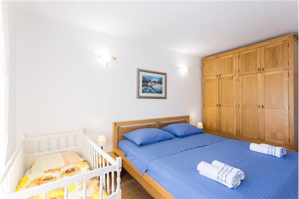 House K1, for 10 persons