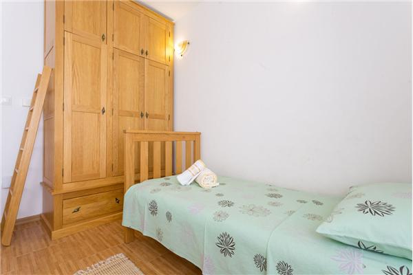 House K1, for 10 persons