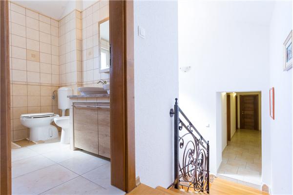 House K1, for 10 persons