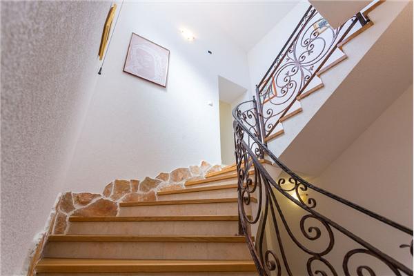 House K1, for 10 persons