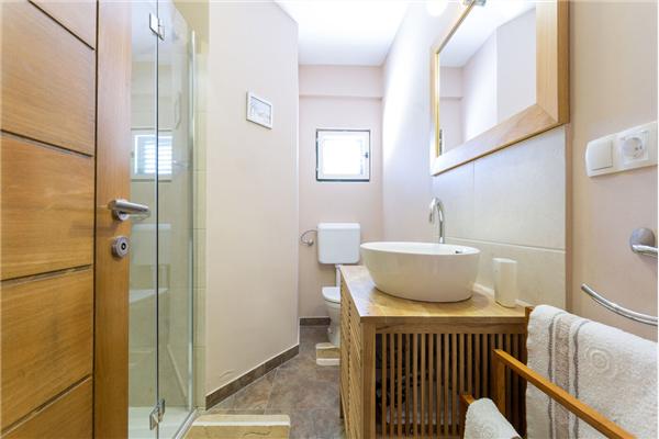 House K1, for 10 persons