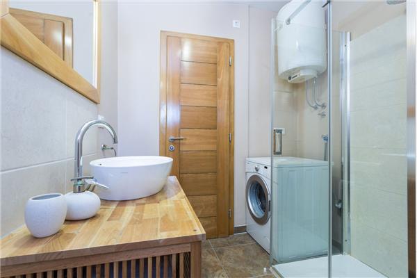 House K1, for 10 persons