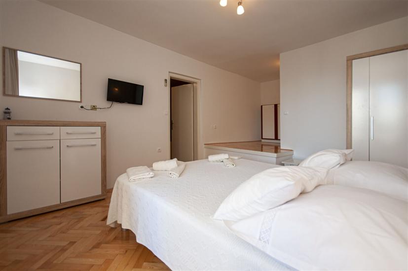 Apartment A6, for 4 persons