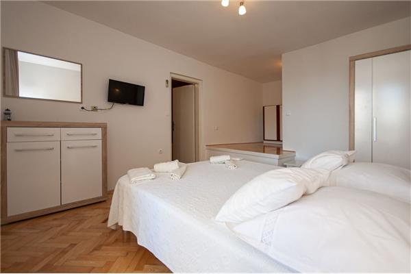 Apartment A6, for 4 persons