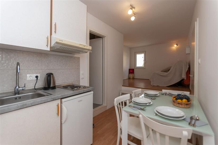 Apartment A6, for 4 persons