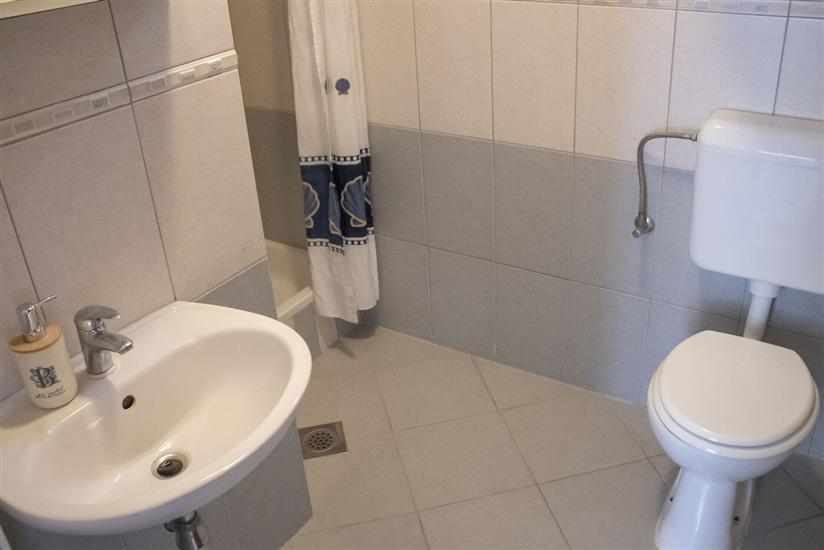 Apartment A8, for 4 persons