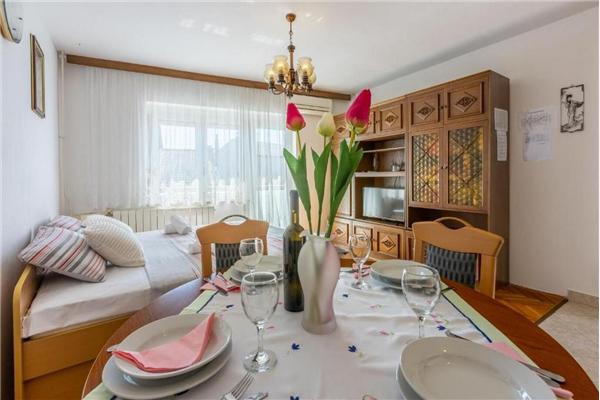 Apartment A1, for 4 persons