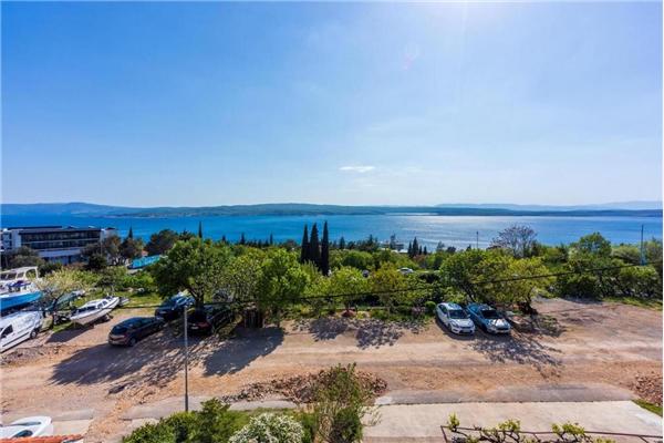 Apartment A1, for 6 persons