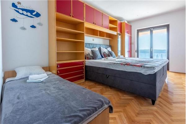 Apartment A1, for 6 persons