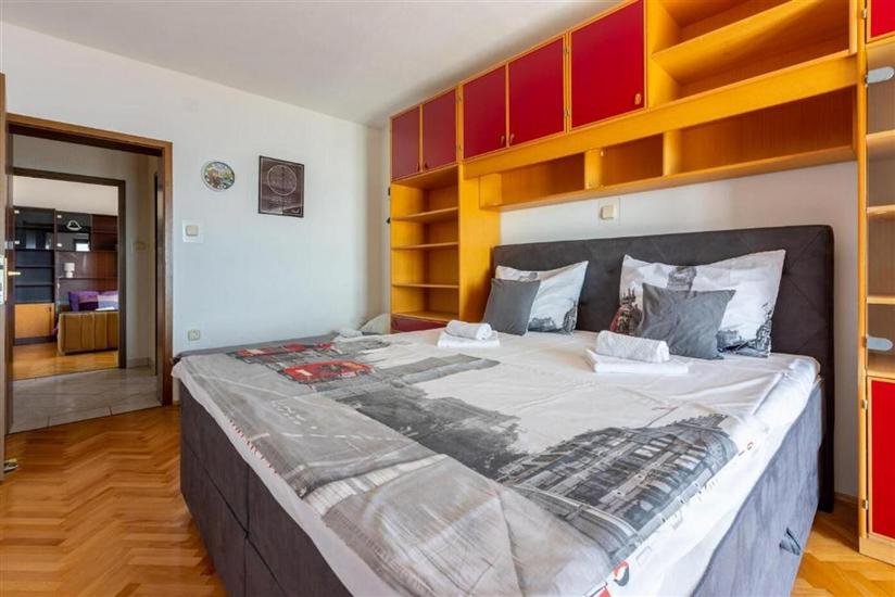 Apartment A1, for 6 persons