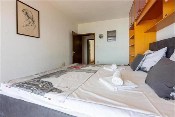 Apartment A1, for 6 persons