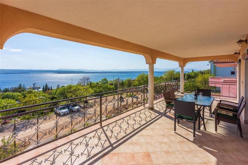 Apartment A1, for 6 persons