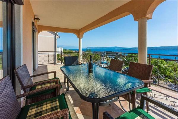 Apartment A1, for 6 persons