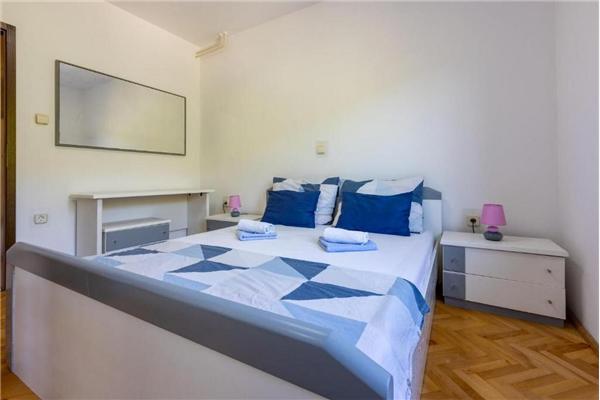 Apartment A1, for 6 persons