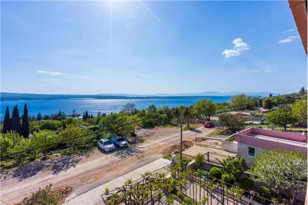 Apartment A1, for 6 persons