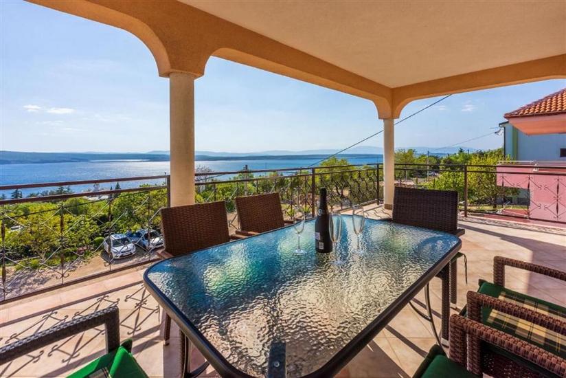 Apartment A1, for 6 persons