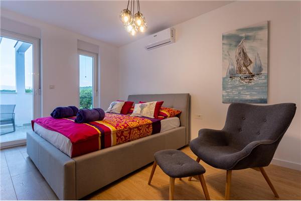 House K1, for 8 persons