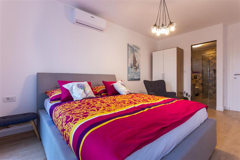 House K1, for 8 persons