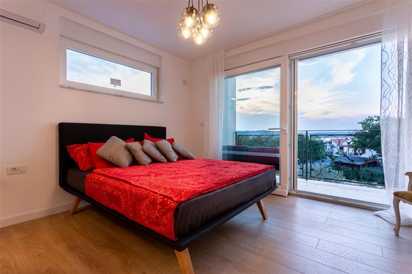 House K1, for 8 persons