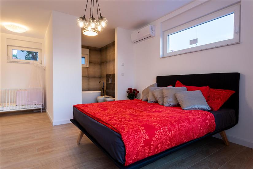 House K1, for 8 persons