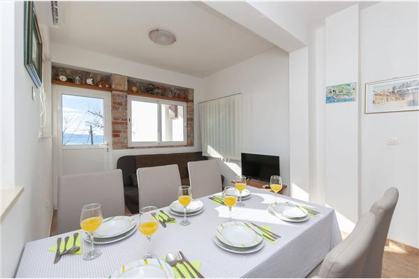 Apartment A1, for 6 persons