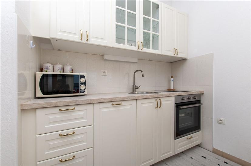 Apartment A2, for 6 persons