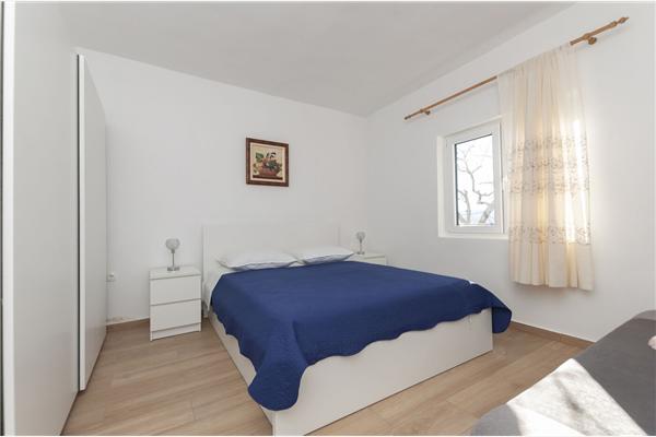 Apartment A4, for 6 persons