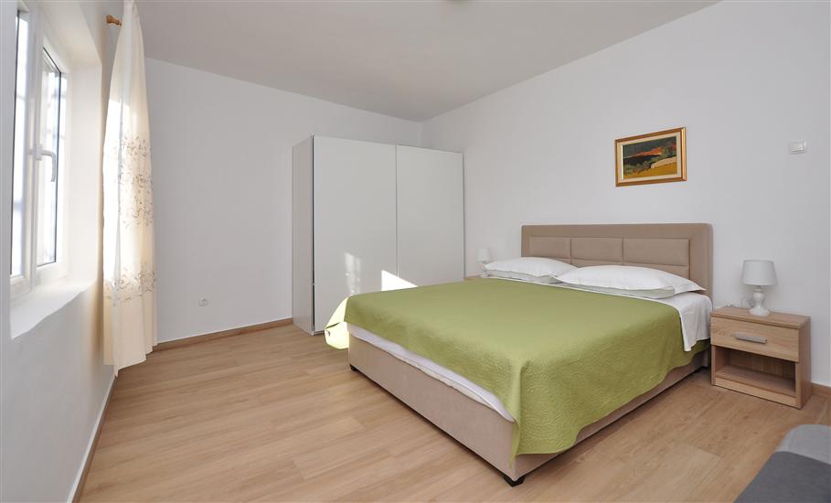 Apartment A4, for 6 persons