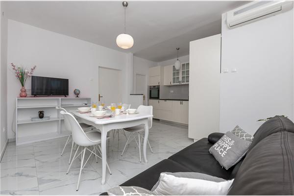 Apartment A4, for 6 persons