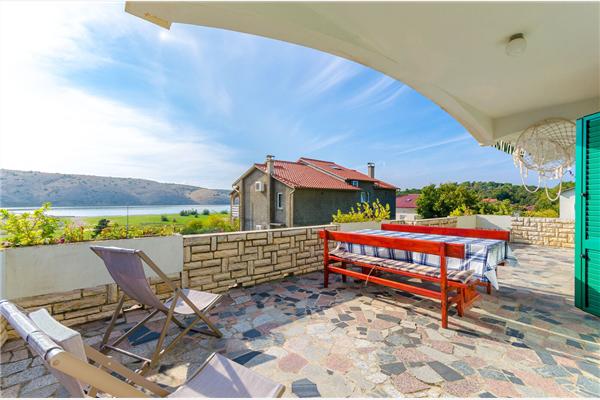 Apartment A3, for 6 persons