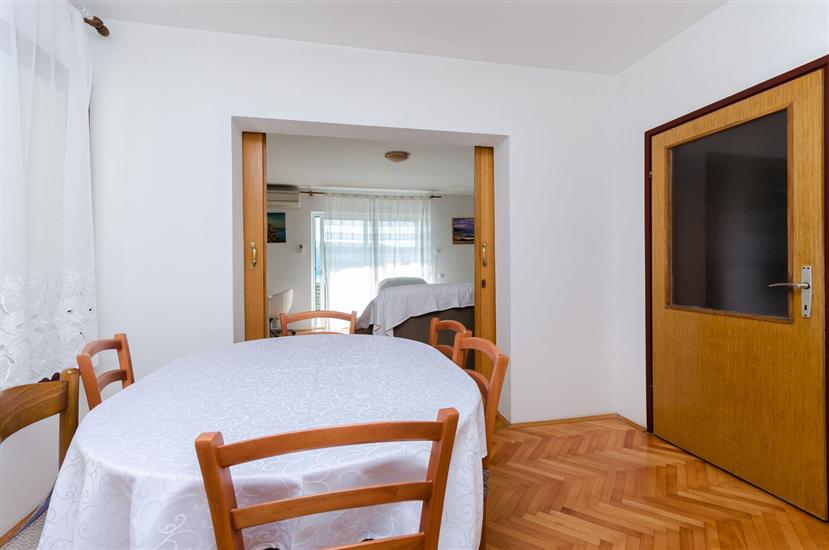 Apartment A3, for 6 persons