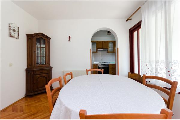 Apartment A3, for 6 persons