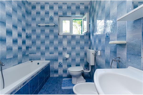 Apartment A3, for 6 persons