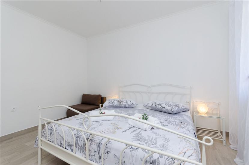 Apartment A2, for 3 persons