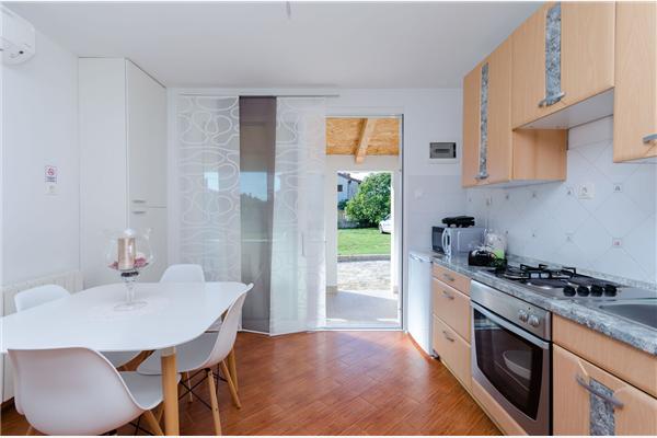 Apartment A4, for 3 persons